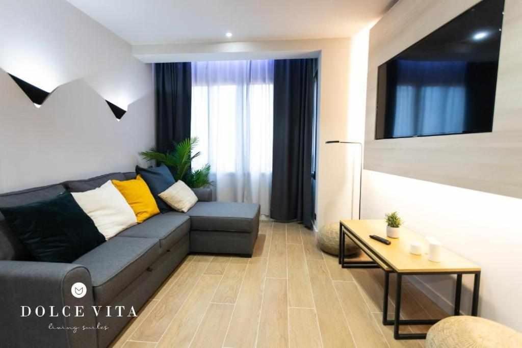 Apartamento Milano Living Suites En Vila Real 外观 照片